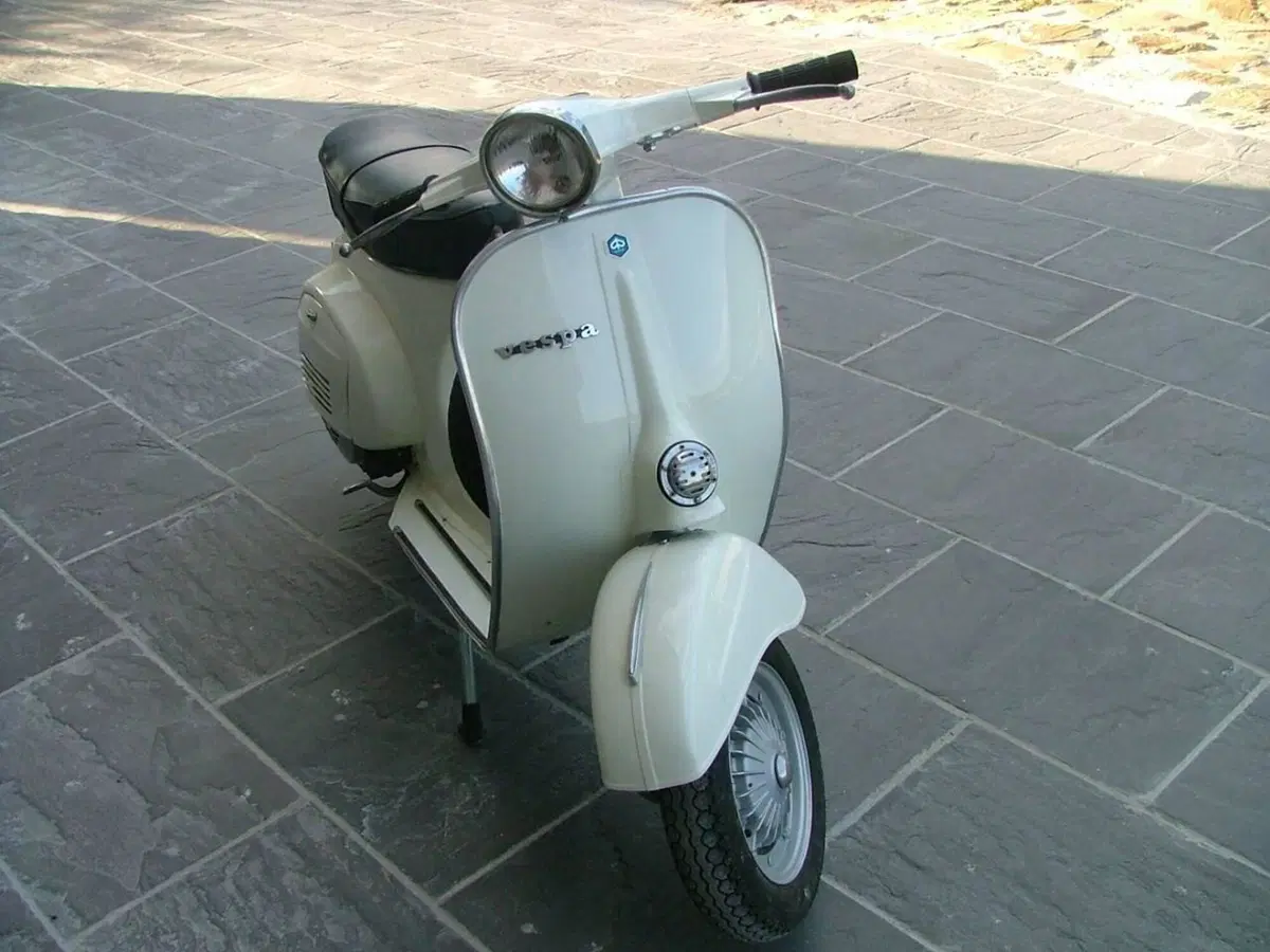 Piaggio vespa 125 primavera (3)