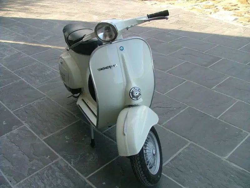 Piaggio vespa 125 primavera (3)