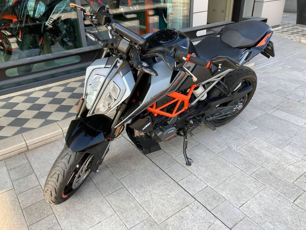 KTM 125 Duke (2021 - 23) (2)