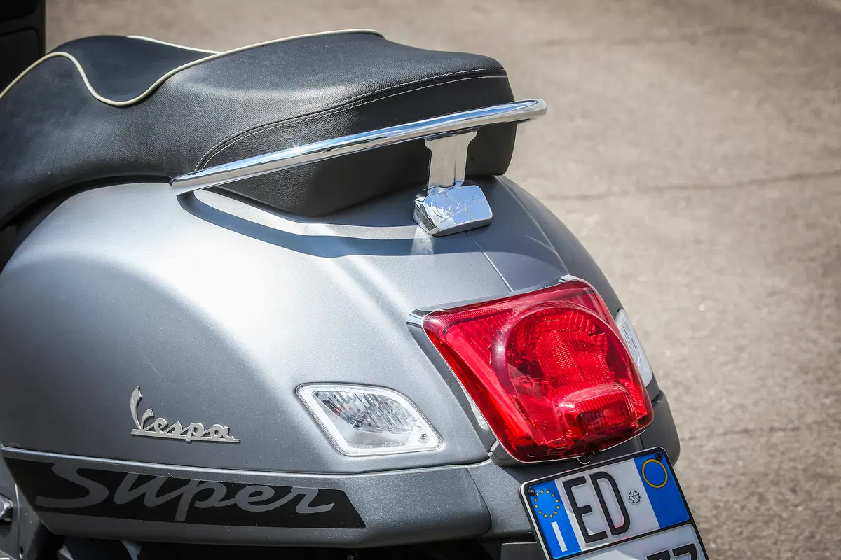 Vespa GTS 300 SuperSport (59)