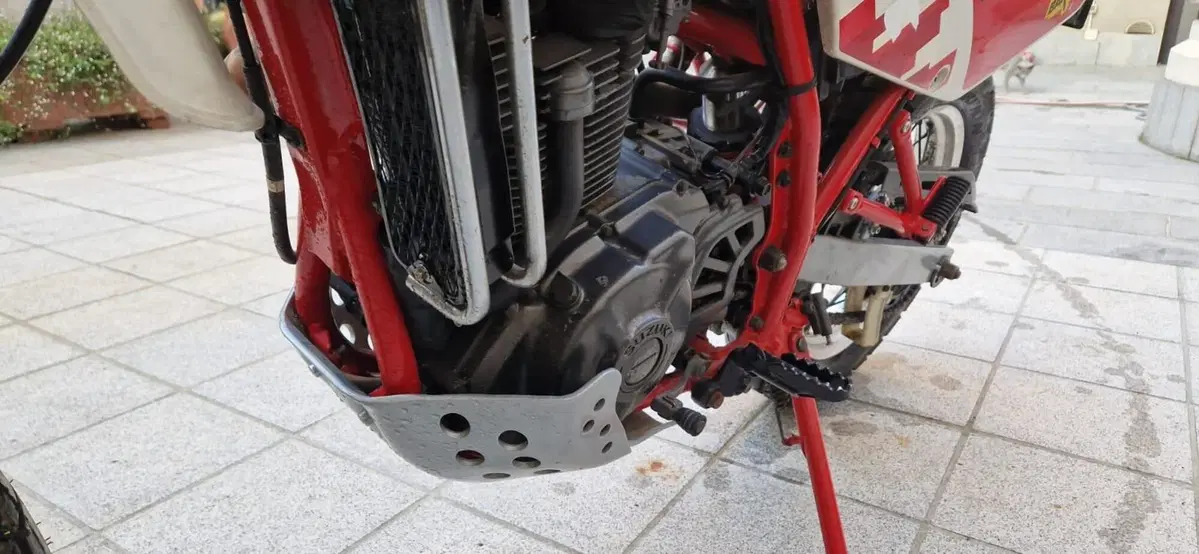 Suzuki DR 650 R (1990 - 91) (6)