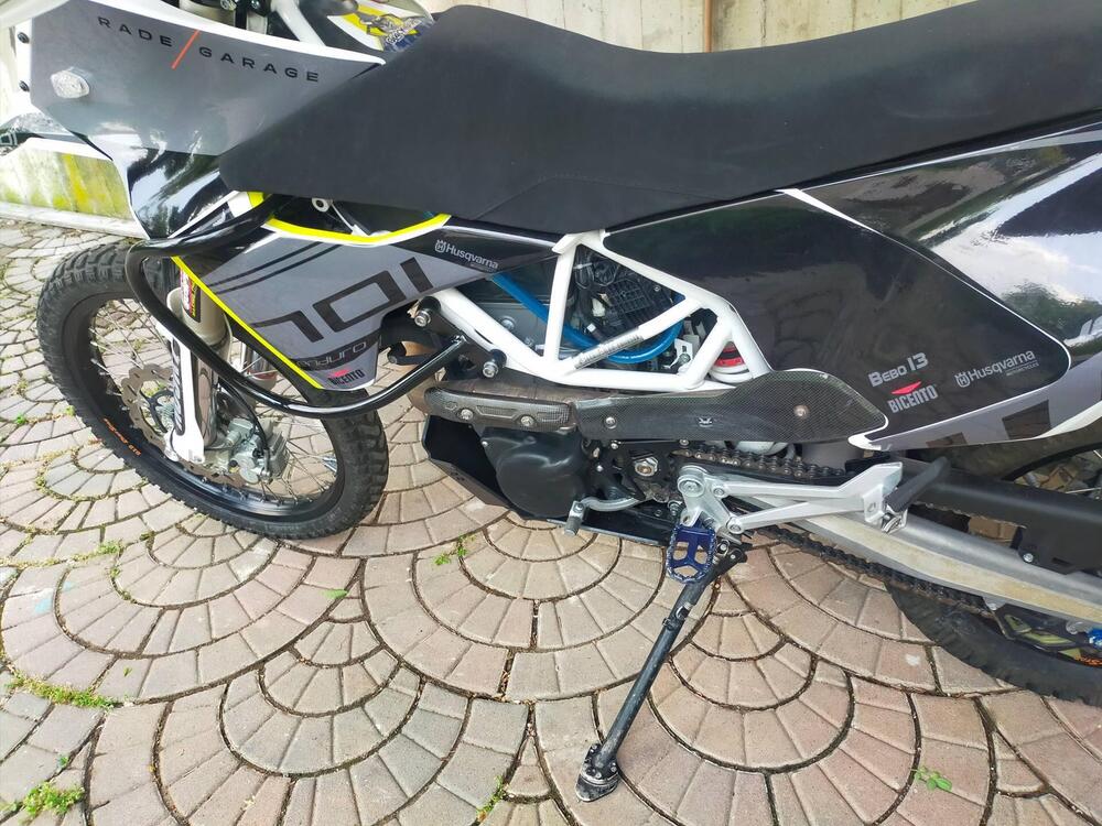 Husqvarna 701 Enduro (2017 - 19) (5)