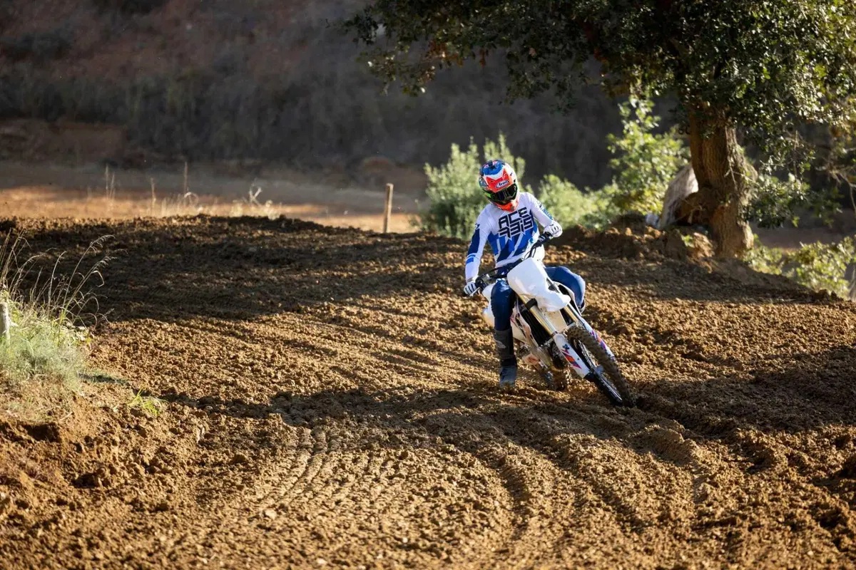 Yamaha YZ250F 2024 TEST. In una parola? Facilità! [VIDEO e GALLERY]