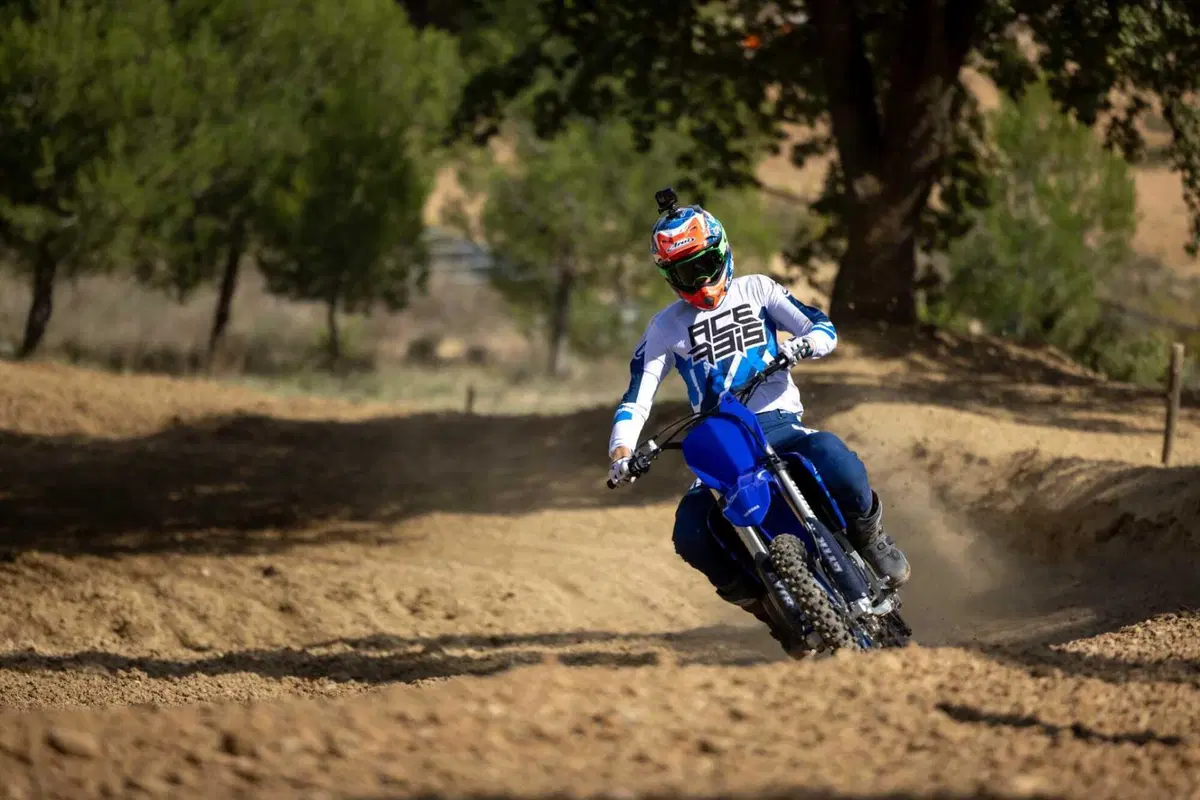 Yamaha YZ250F 2024 TEST. In una parola? Facilità! [VIDEO e GALLERY] (15)