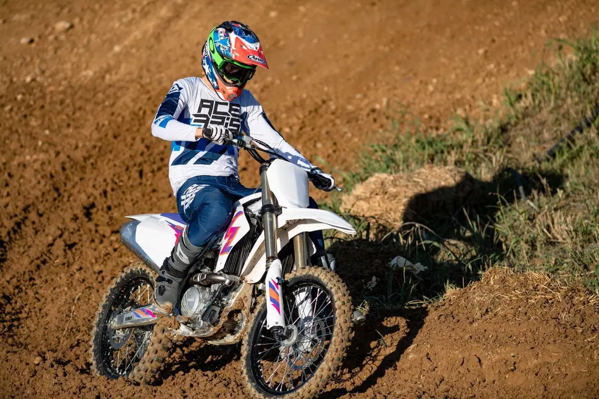 Yamaha YZ250F 2024 TEST. In una parola? Facilità! [VIDEO e GALLERY] (19)