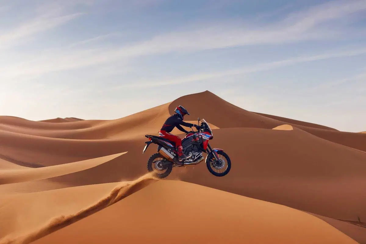 Honda presenta le nuove CRF1100L Africa Twin 2024 e Africa Twin Adventure Sports 2024 (2)