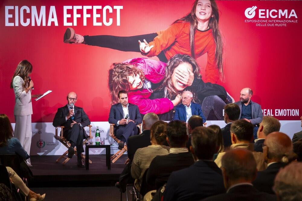 Da sinistra a destra: Pietro Meda, Alessandro Tommasi, Paolo Magri e Giacomo Biraghi durante la presentazione di EICMA 2023