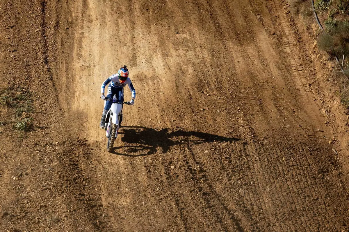 Yamaha YZ250F 2024: tanta confidenza in sella (5)