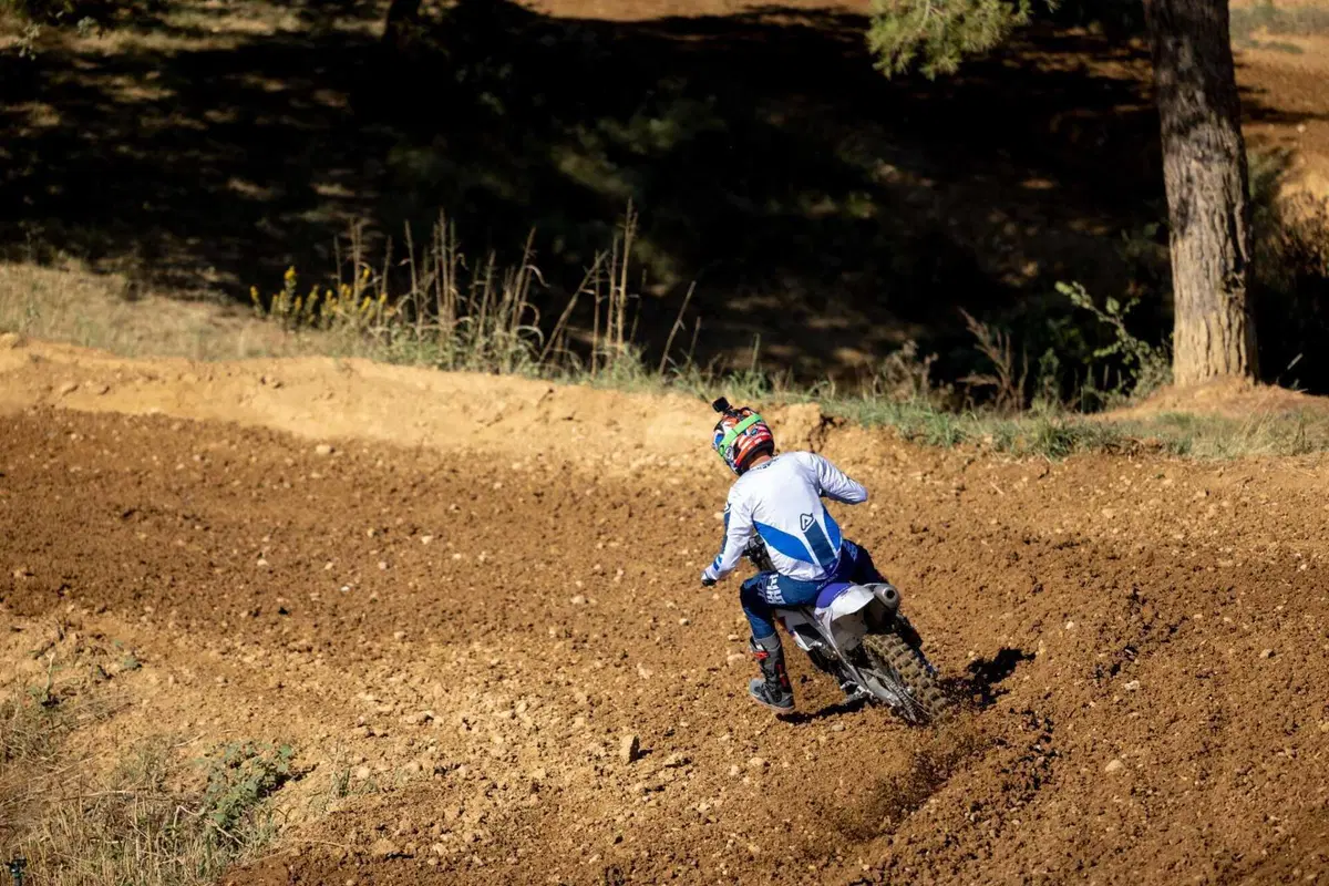 Yamaha YZ250F 2024: tanta confidenza in sella (6)