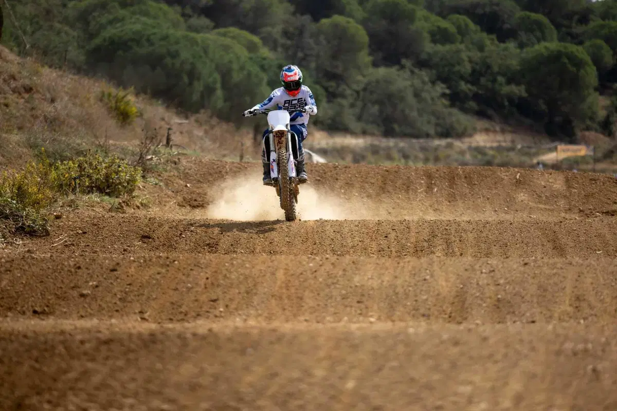 Yamaha YZ250F 2024: tanta confidenza in sella (11)