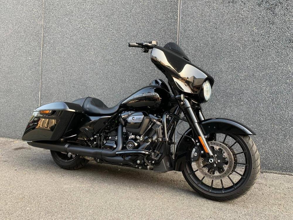 Harley-Davidson 107 Street Glide Special (2017 - 19) - FLHXS (2)