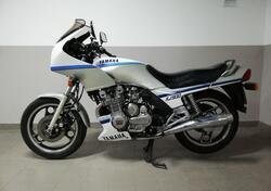 Yamaha XJ 900 F (1985 - 93) usata