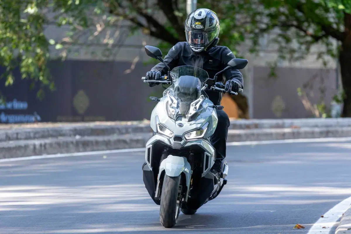 SYM ADX 125: Pensare in grande (4)