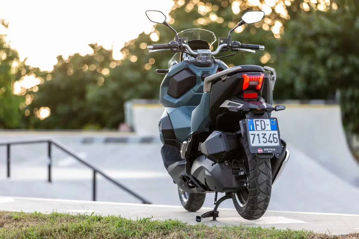 SYM ADX 125: Pensare in grande (9)