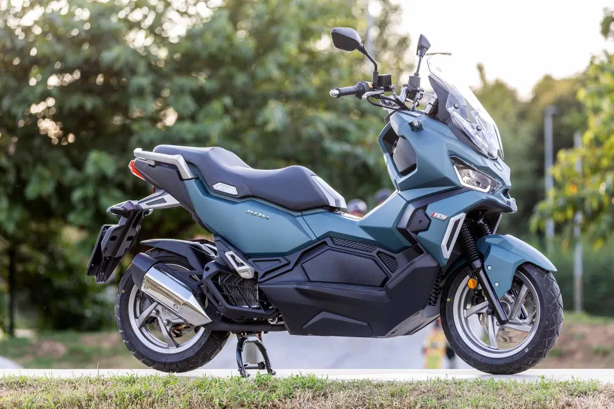 SYM ADX 125: Pensare in grande (11)