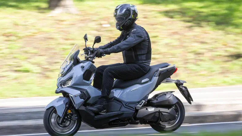 TEST SYM ADX: lo scooter 125 per l'adventuring di tutti i giorni [VIDEO]