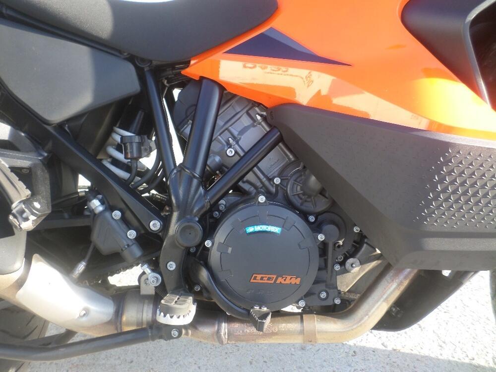 KTM 1290 Super Adventure S (2021) (3)