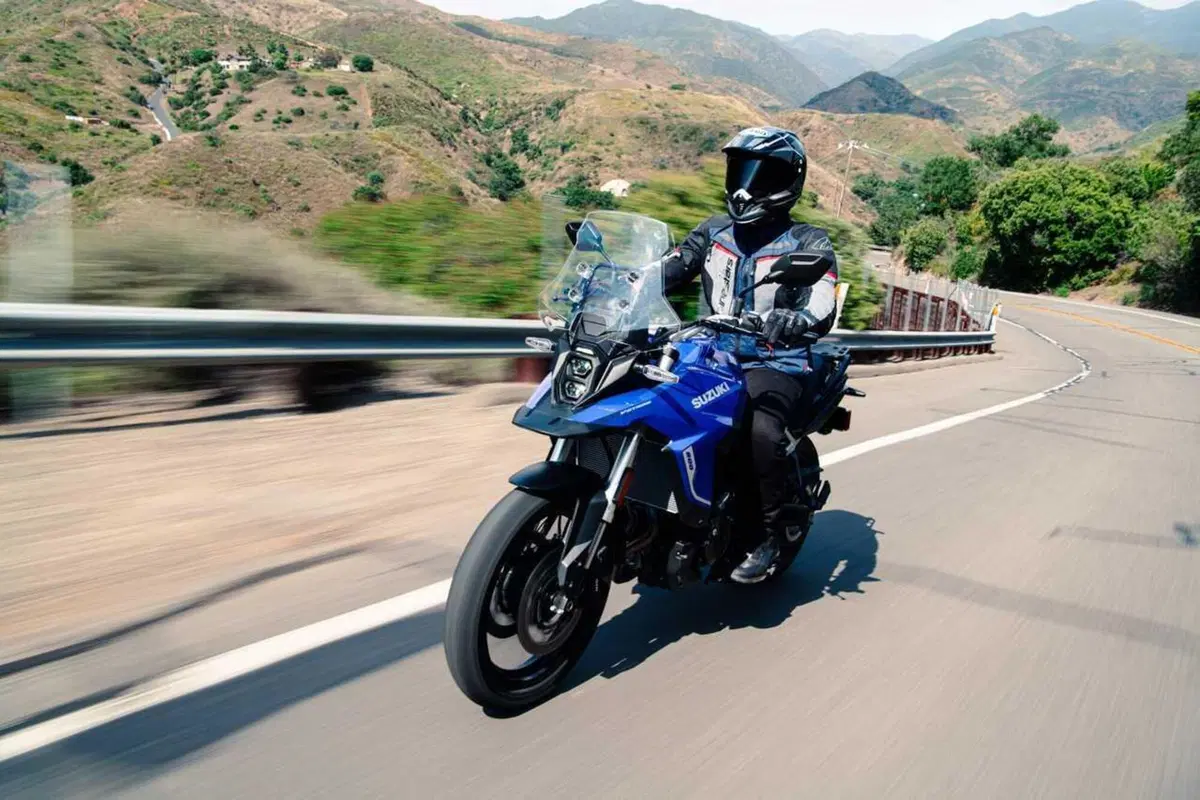 Suzuki svela la V-Strom 800 SE con anteriore da 19: dettagli, prezzo e disponibilità (13)