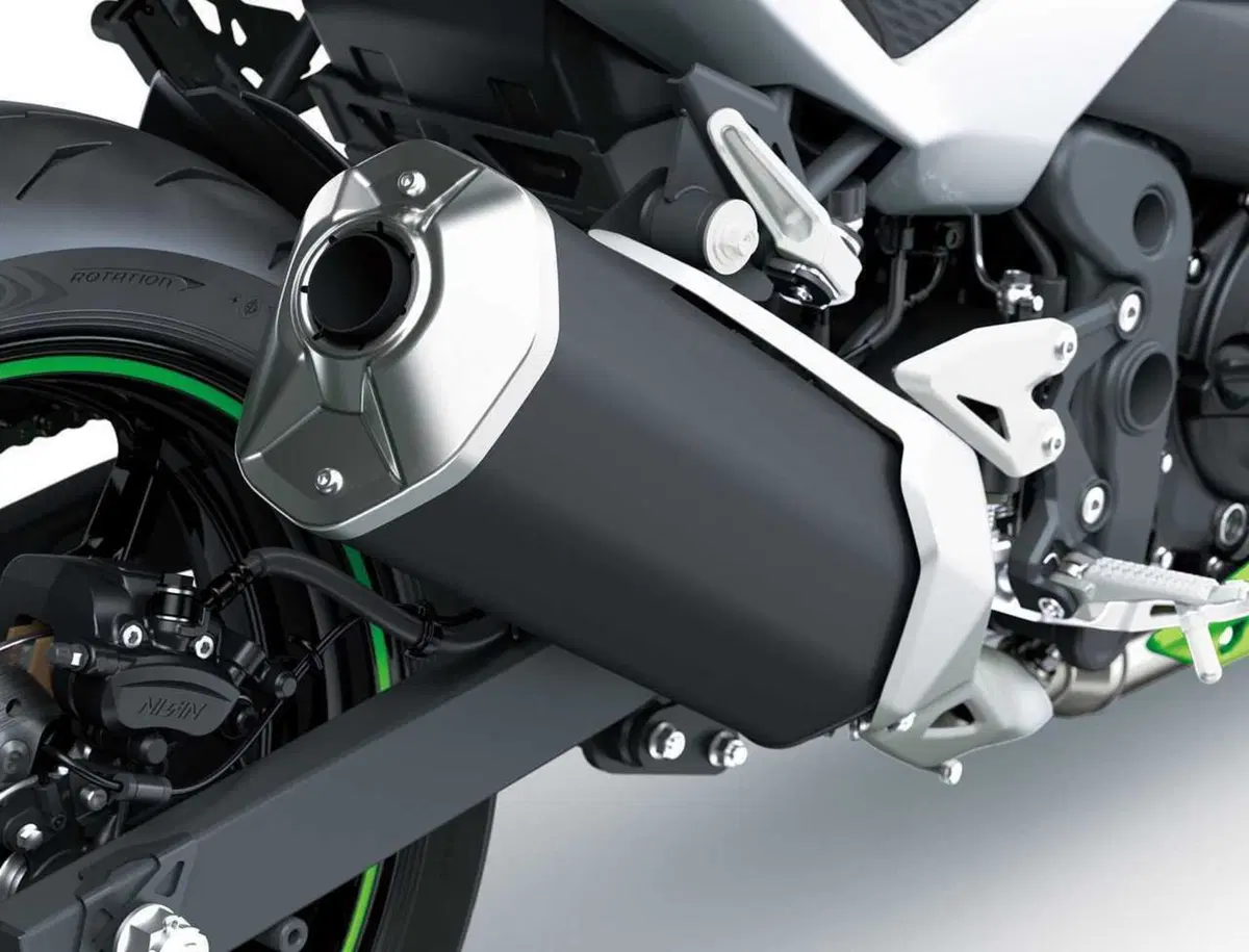 Ecco com'è fatta la prima moto ibrida al mondo: Kawasaki Ninja 7 Hybrid [GALLERY] (36)