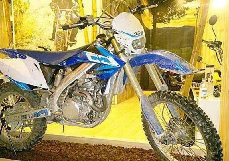 Cmc EM 450F EM 450F (2015 - 16)