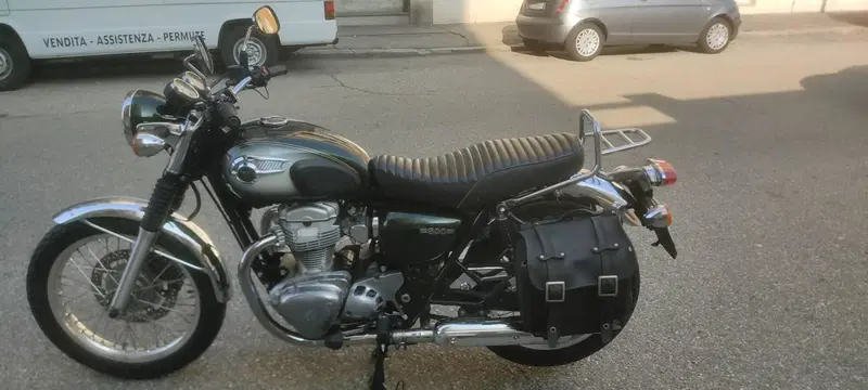 Kawasaki W 800 (2010 - 17) (2)