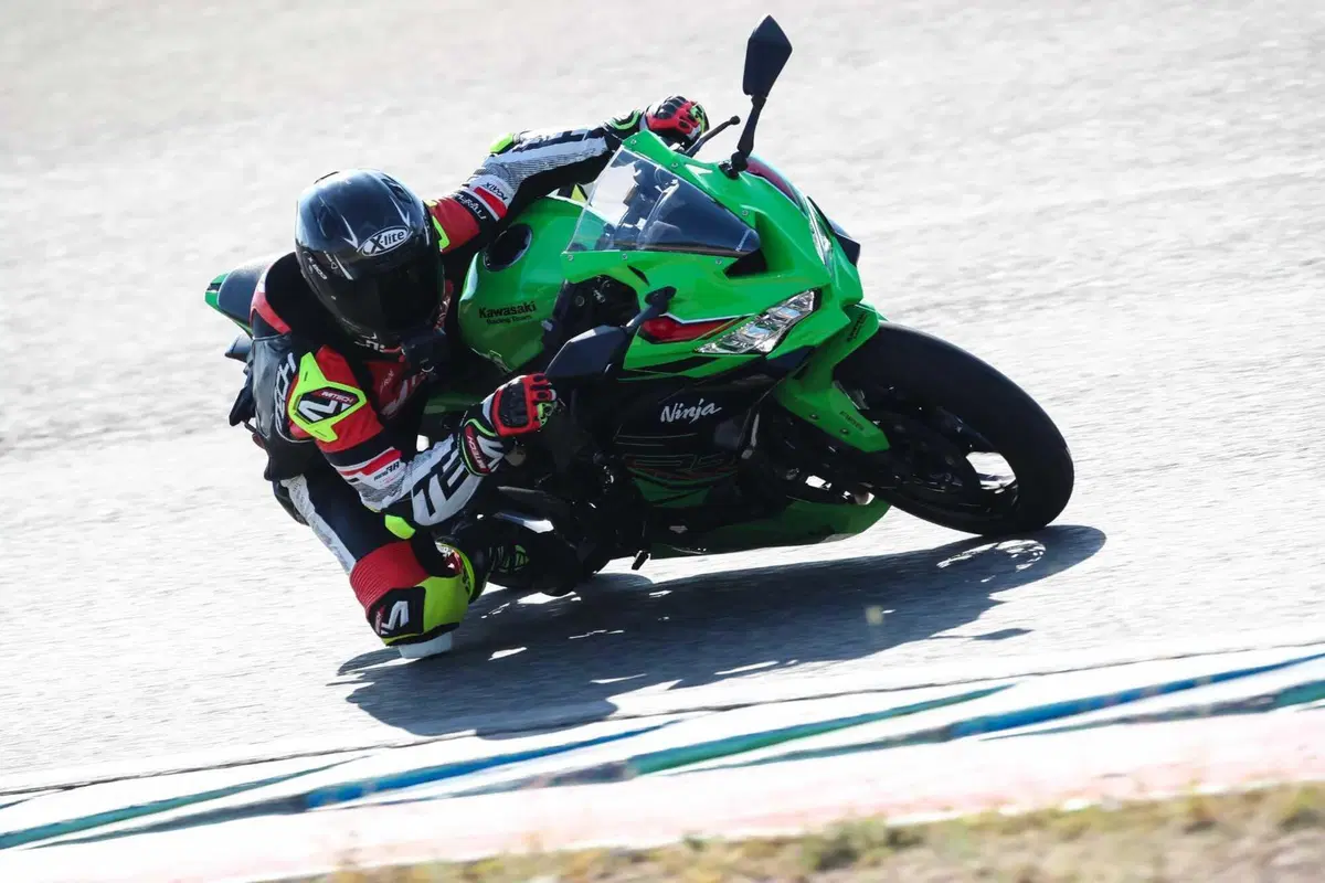 Kawasaki Ninja ZX-4RR TEST: a 15.000 giri tutto è più bello (40)