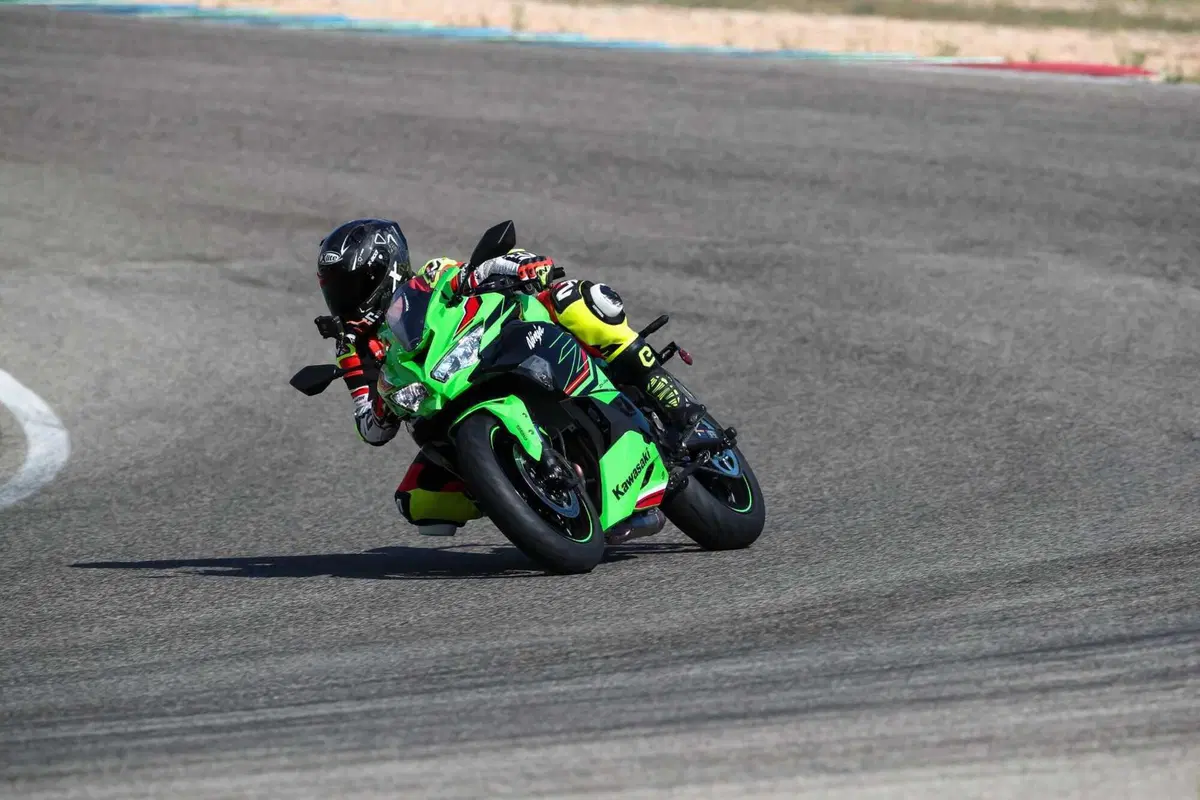 Kawasaki Ninja ZX-4RR TEST: a 15.000 giri tutto è più bello (47)