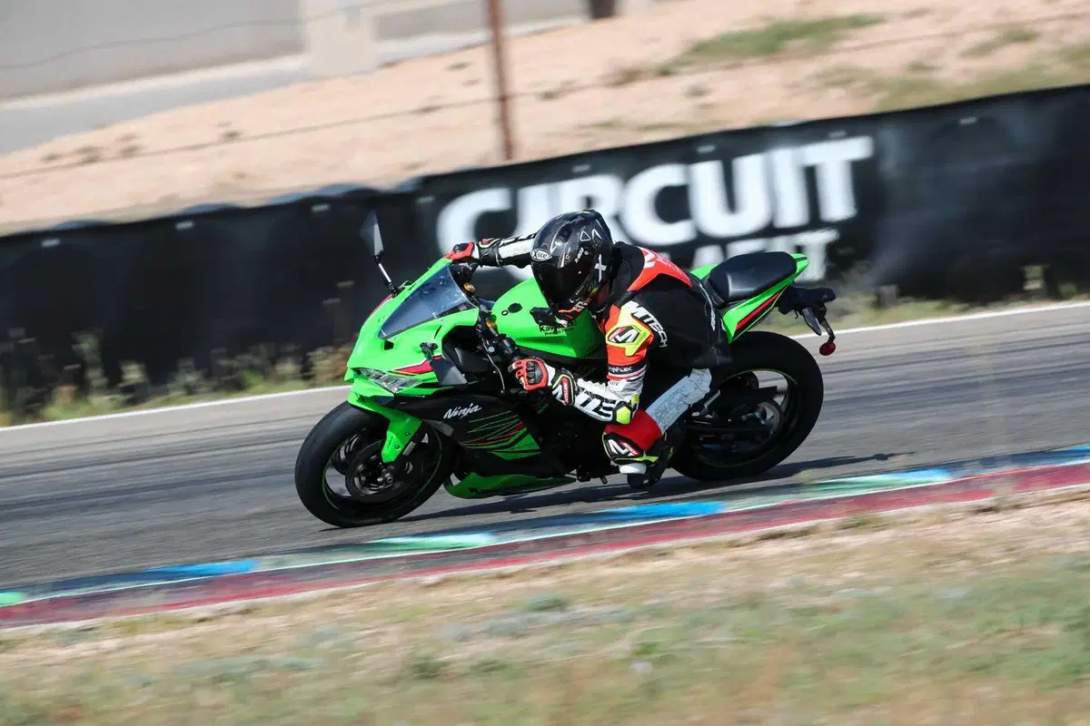 Kawasaki Ninja ZX-4RR TEST: a 15.000 giri tutto è più bello (59)