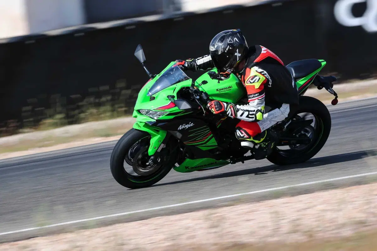 Kawasaki Ninja ZX-4RR TEST: a 15.000 giri tutto è più bello (62)