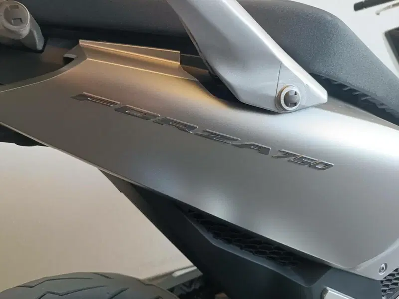 Honda Forza 750 DCT (2021 - 24) (3)