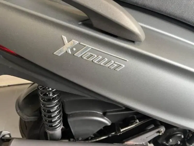 Kymco X-Town 300i ABS (2016 - 20) (3)