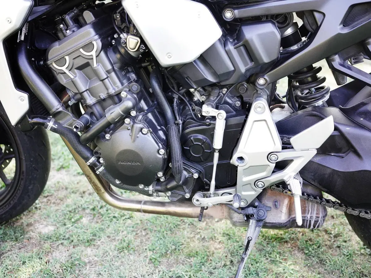 Honda CB 1000 R + Neo Sport Cafè (2019 - 20) (3)