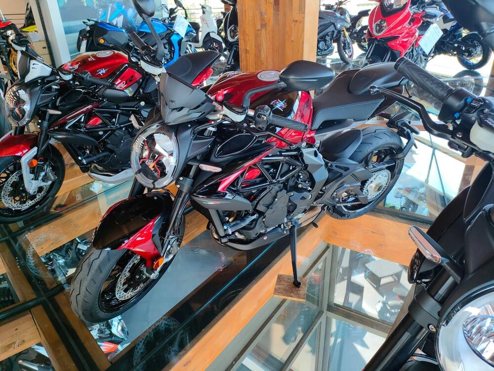 MV Agusta Brutale 800 RR (2021 - 24) (2)