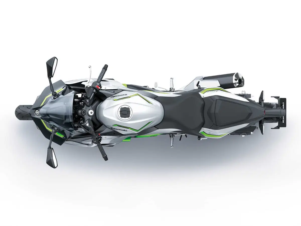 Kawasaki Ninja 7 Hybrid: il TEST della prima moto ibrida al mondo! (9)