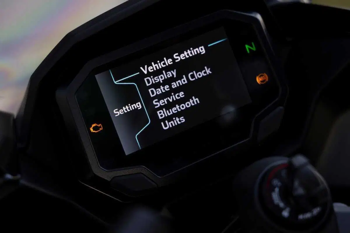 Kawasaki Ninja 7 Hybrid: il TEST della prima moto ibrida al mondo! (29)