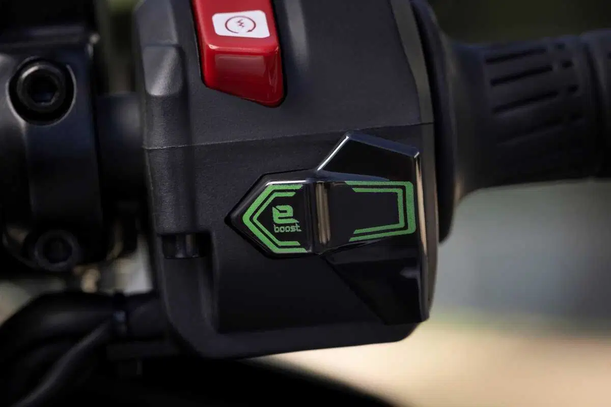 Kawasaki Ninja 7 Hybrid: il TEST della prima moto ibrida al mondo! (34)