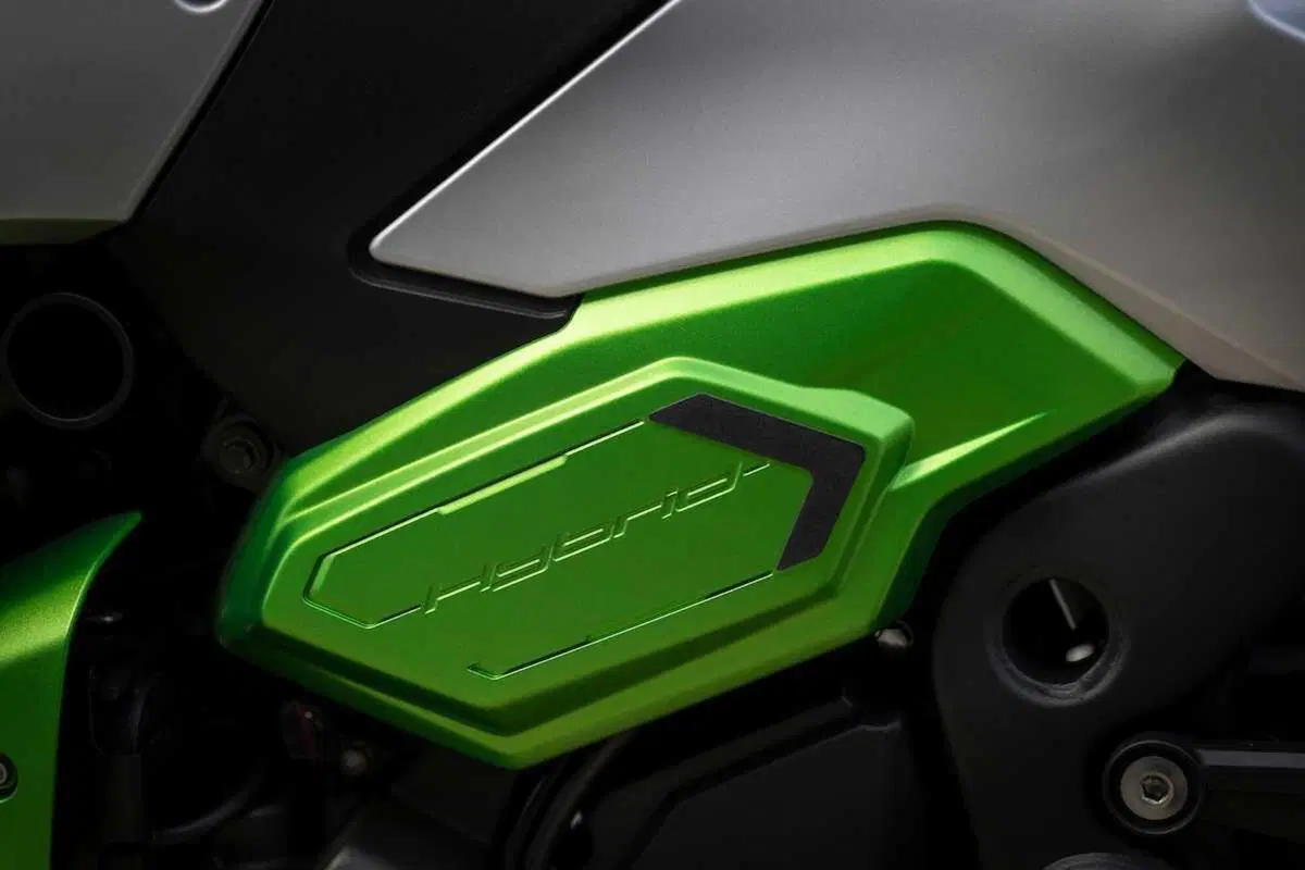 Kawasaki Ninja 7 Hybrid: il TEST della prima moto ibrida al mondo! (47)