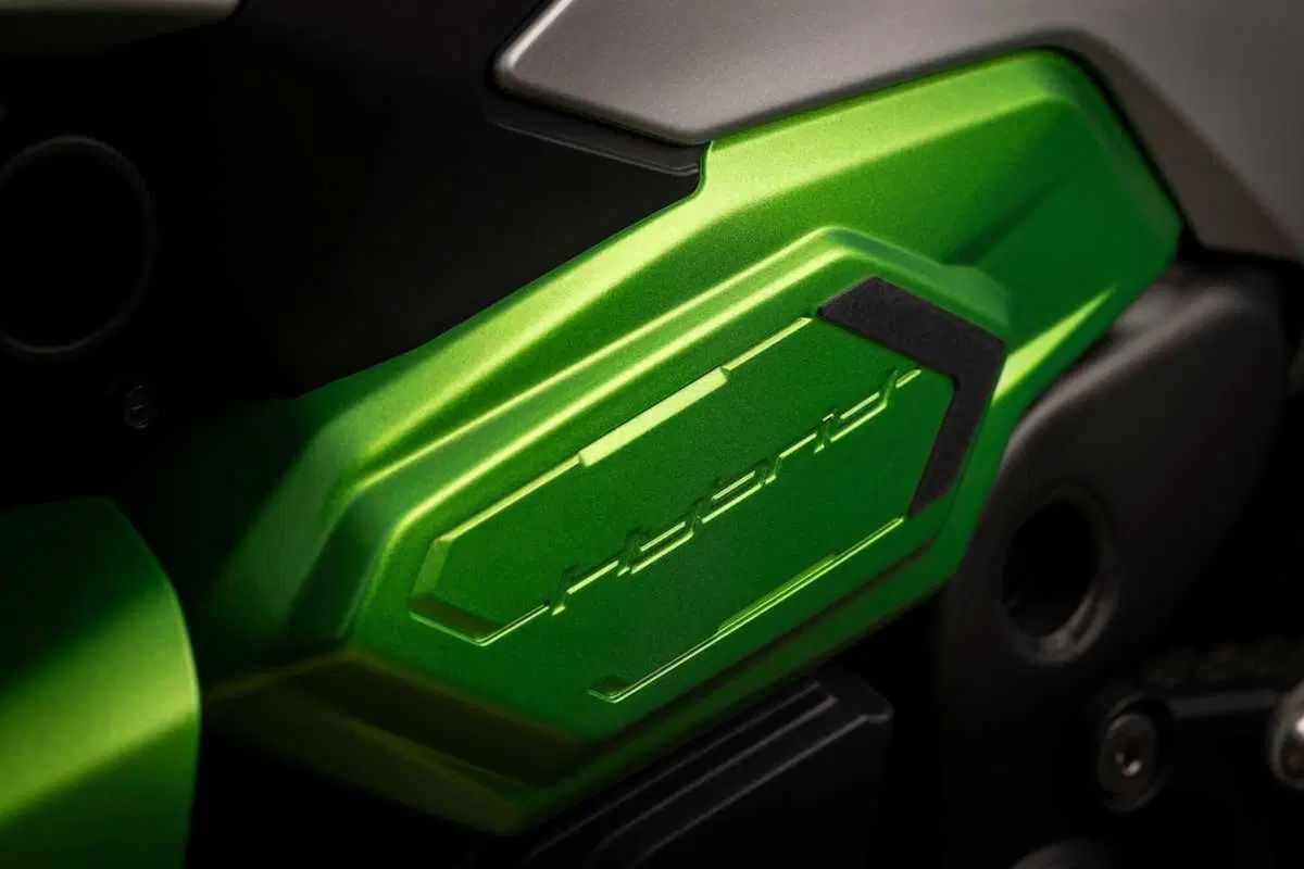 Kawasaki Ninja 7 Hybrid: il TEST della prima moto ibrida al mondo! (57)