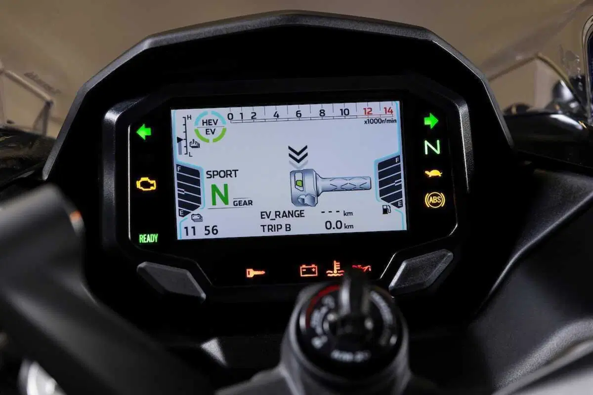 Kawasaki Ninja 7 Hybrid: il TEST della prima moto ibrida al mondo! (58)