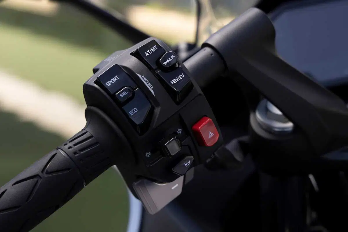 Kawasaki Ninja 7 Hybrid: il TEST della prima moto ibrida al mondo! (63)