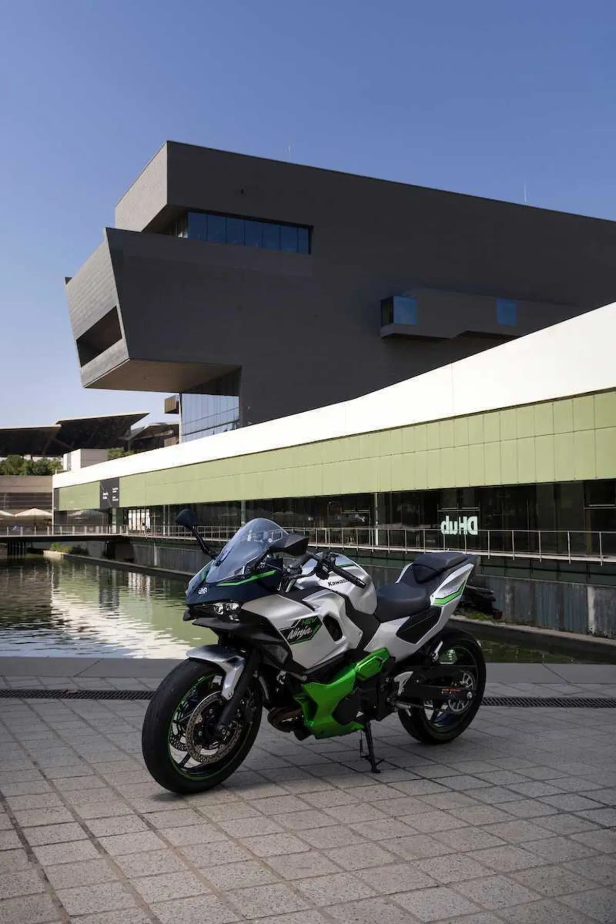 Kawasaki Ninja 7 Hybrid: il TEST della prima moto ibrida al mondo! (61)