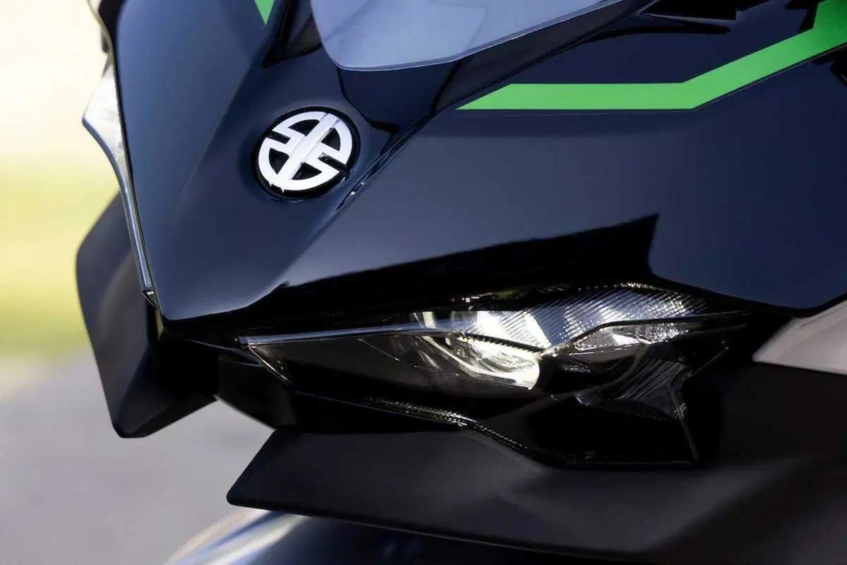 Kawasaki Ninja 7 Hybrid: il TEST della prima moto ibrida al mondo! (62)