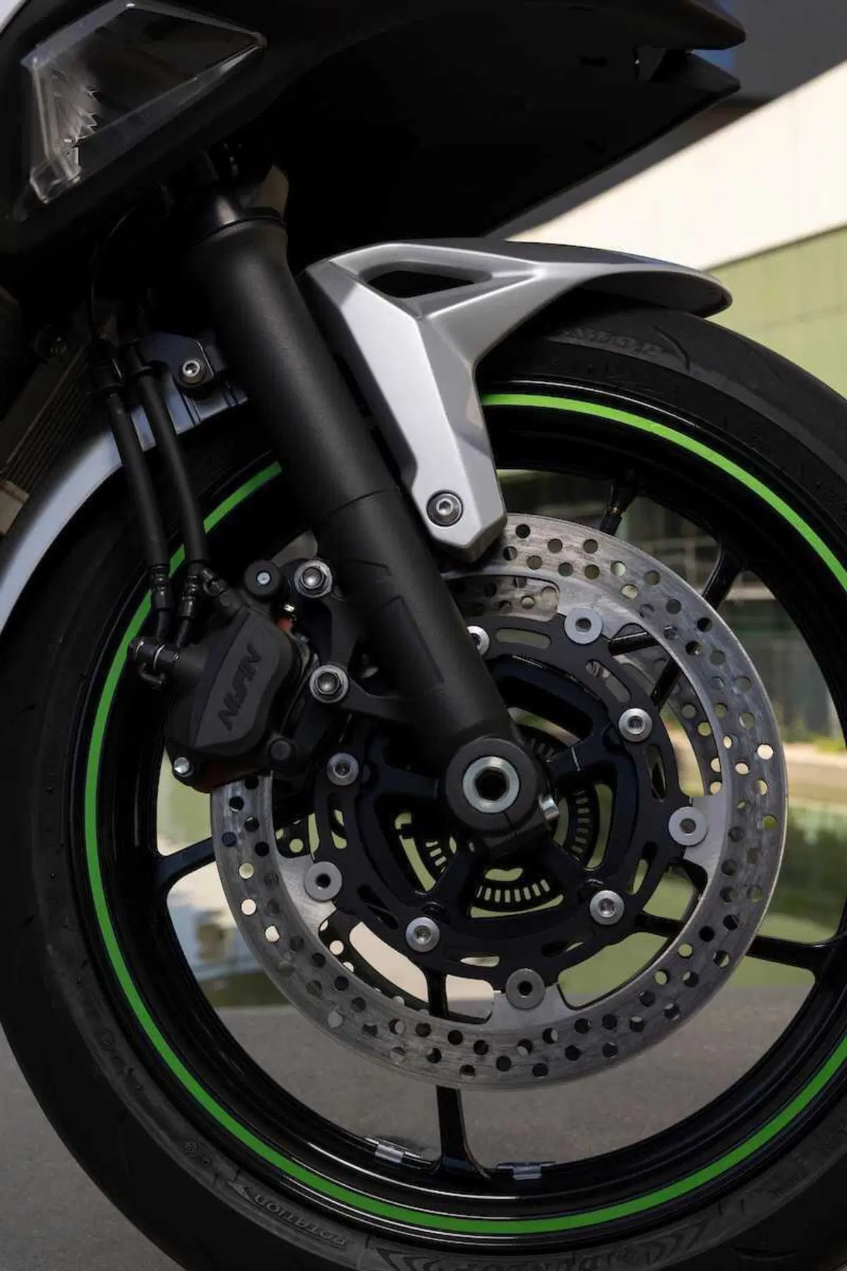 Kawasaki Ninja 7 Hybrid: il TEST della prima moto ibrida al mondo! (80)