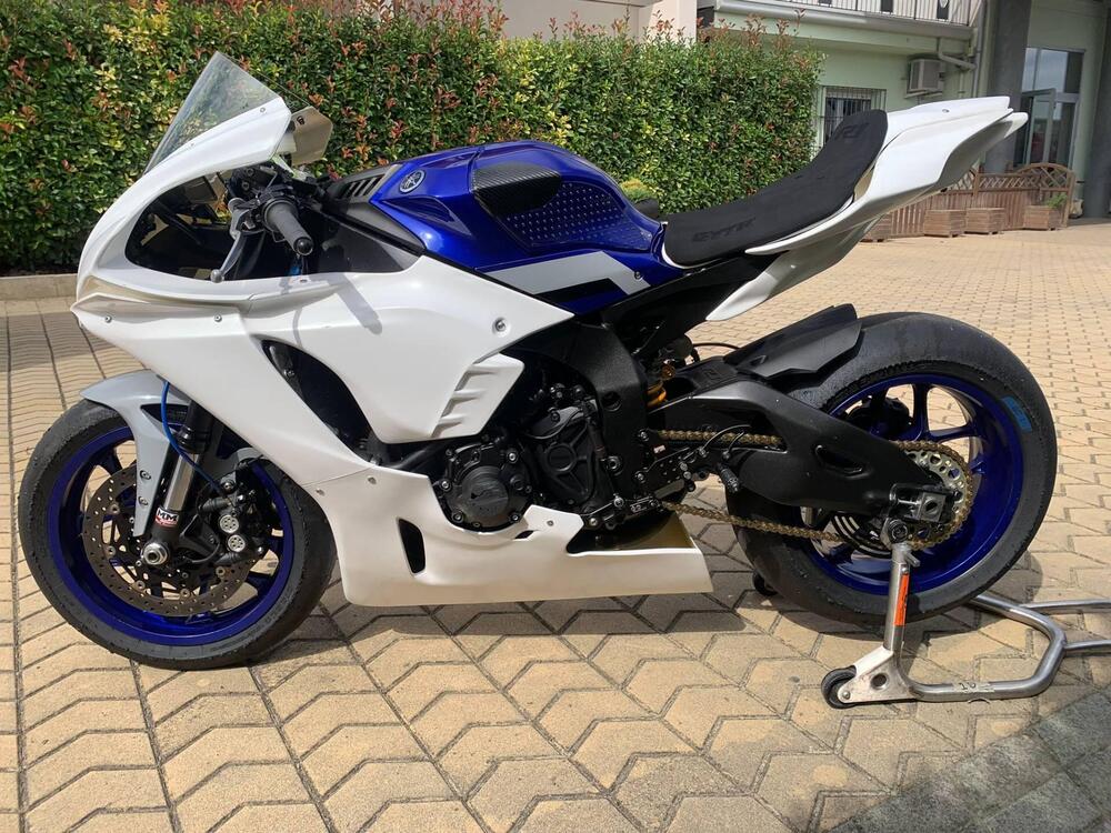 Yamaha YZF R1 (2020 - 24) (3)