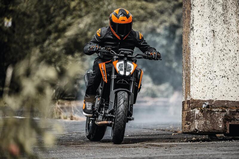 KTM lancia la 790 Duke 2024