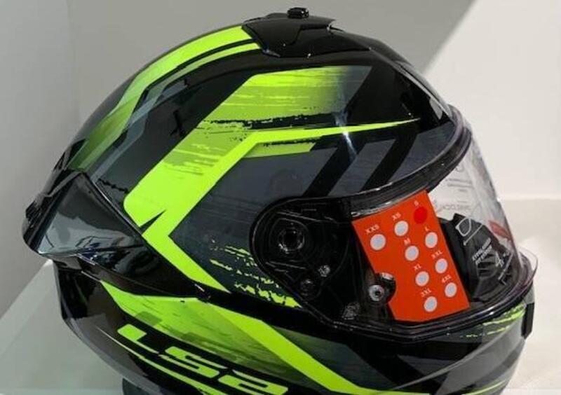 Vendo Casco Integrale FF808 Stream II Fury Nero/Giallo LS2 a Fossombrone  (codice 9288600) 