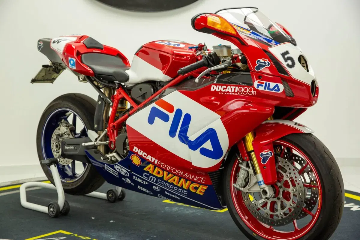 Ducati 999 R (2002 - 04) (2)