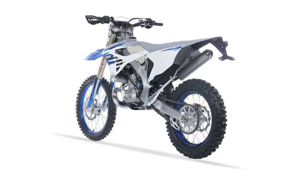 Tm Moto EN 300 EN 300 Fi ES 2T (2024) (4)
