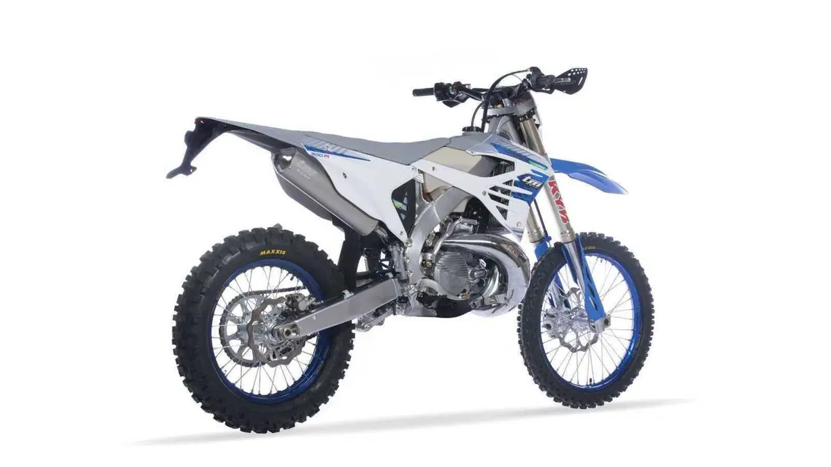 Tm Moto EN 300 EN 300 Fi ES 2T (2024) (3)