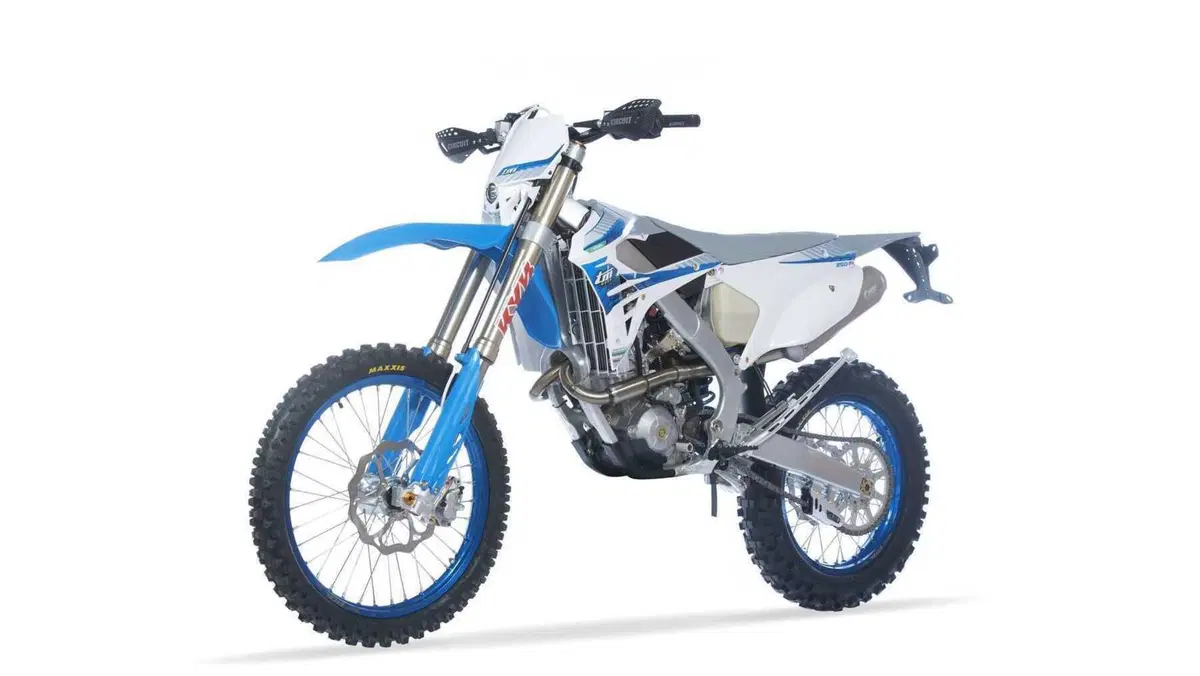 Tm Moto EN 250 F EN 250 ES Fi 4T (2024) (6)
